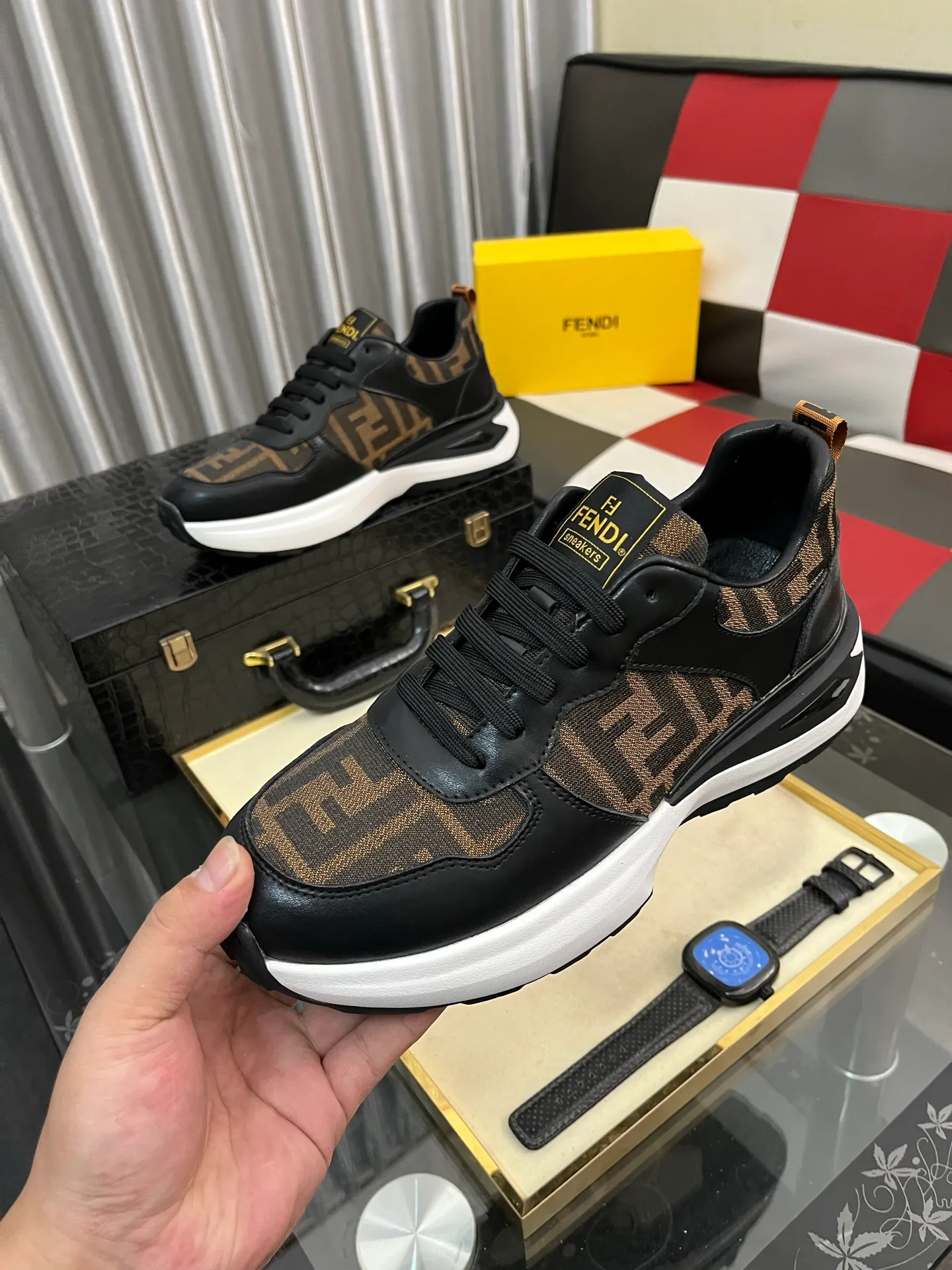 Men's shoes 💰438⌚️⌚️ 【FENDI】Original quality. ~ Unique modern style sneakers. 🏃A must-have casual shoe for trendy men😍😍 Original brand imported from Italy, imported original leather, sheep lining (refuses to discolor and grind feet) Sole: Original sole provided by the original factory, French lazy style design ⚠️Fit to the feet, original quality, super comfortable original sole. Code number: 38-442️⃣Colors available